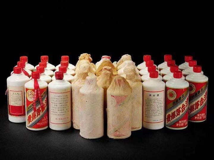 南县日照岚山回收酒价格哪里回收(附近上门回收茅台酒）?